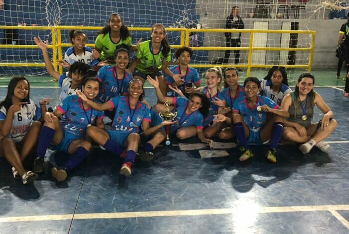 MEC é campeão do Torneio Aline Show de futsal feminino