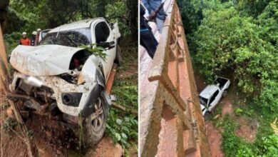Caminhonete Mitsubishi L200 Triton caiu de ponte na BR 262, em Ibatiba Crédito: Divulgação/Bombeiros
